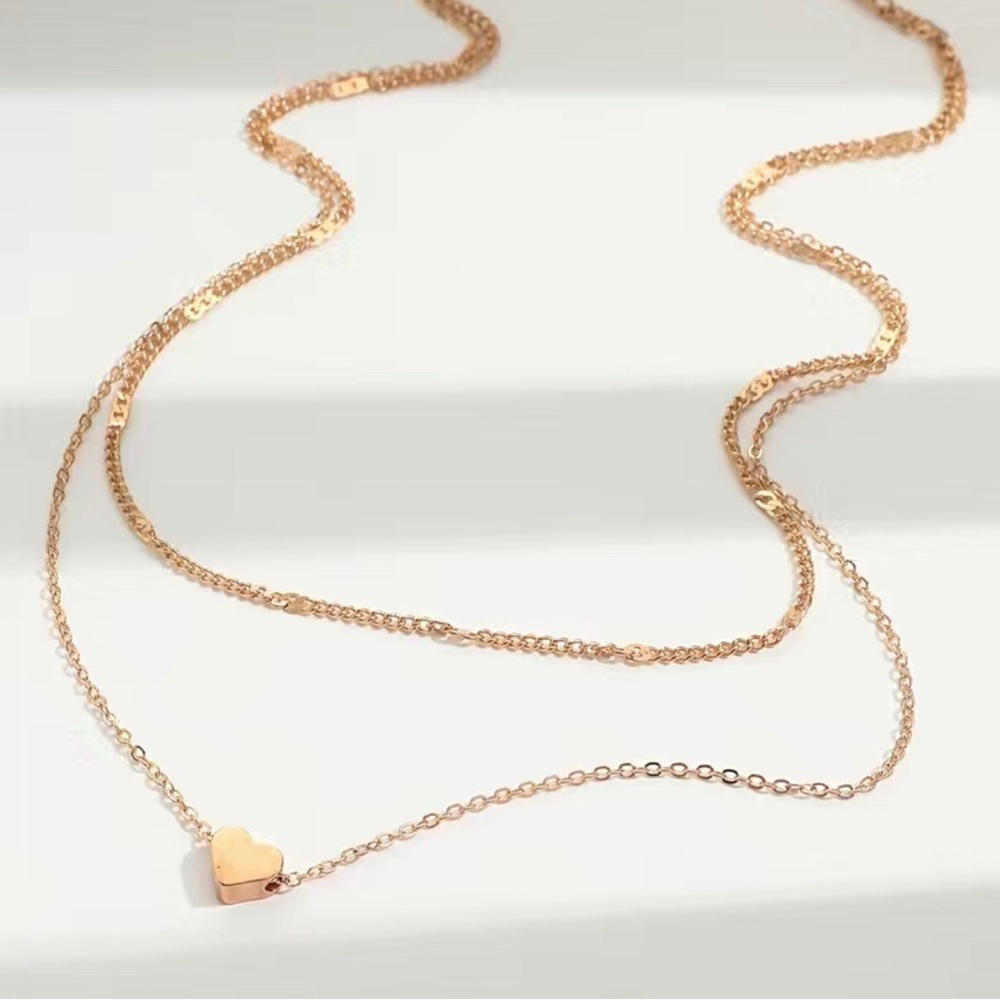 Lovely Double-Layer Peach Heart Necklace - Perfect for a Frigid Wind